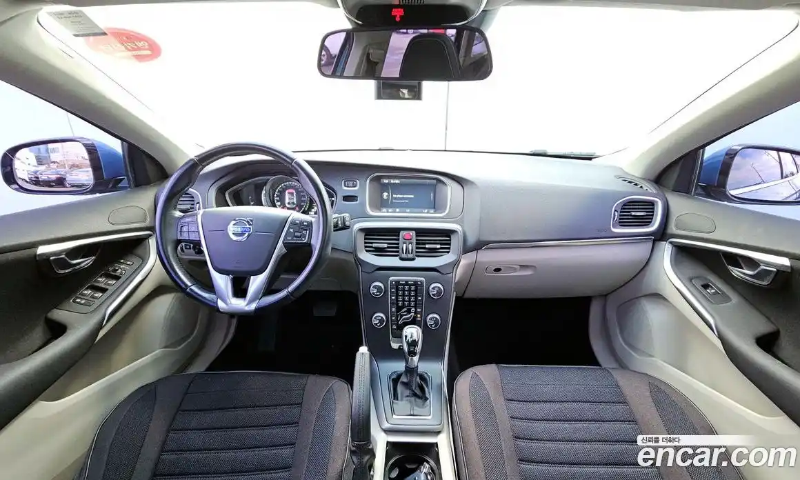 Volvo V40 2014 1.6 гидро в Москве № 164545, фото 7
