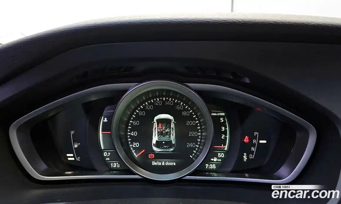 Volvo V40 2014 1.6 гидро в Москве № 164545, фото 8