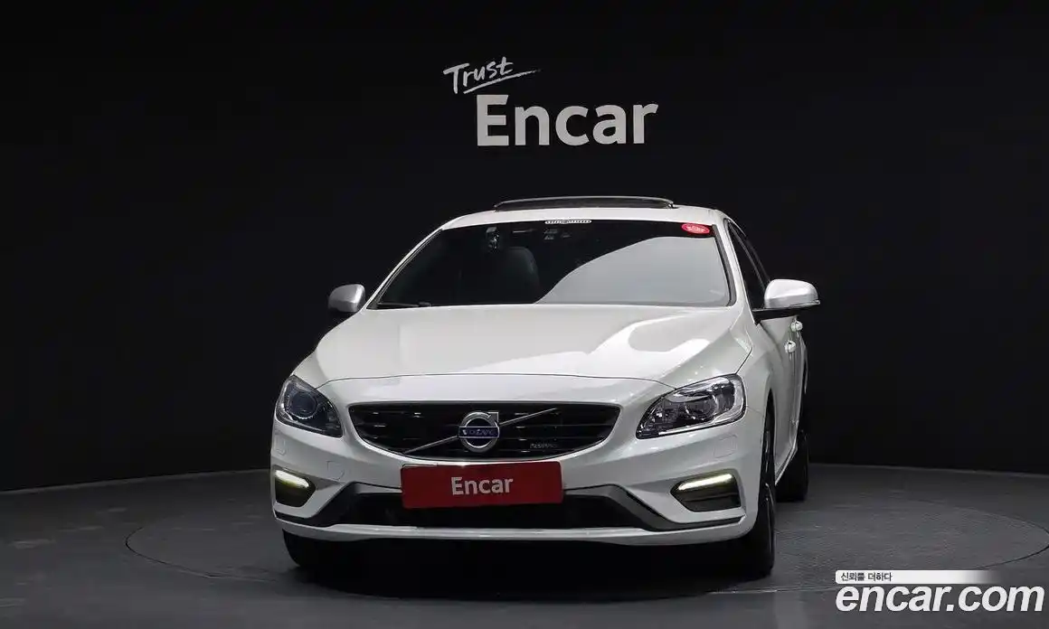 Volvo S60 2015 2.0 гидро в Москве № 164594, фото 3
