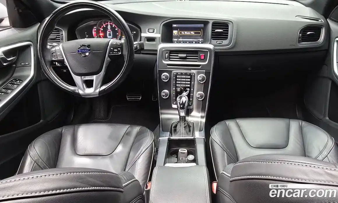 Volvo S60 2015 2.0 гидро в Москве № 164594, фото 7
