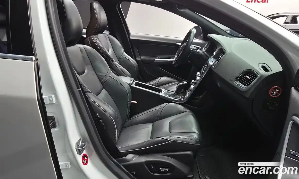 Volvo S60 2015 2.0 гидро в Москве № 164594, фото 10