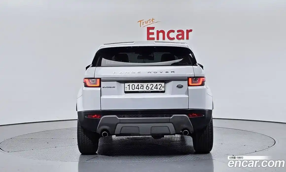 Land Rover Range-Rover Evoque 2015 2.0 гидро в Москве № 166442, фото 4
