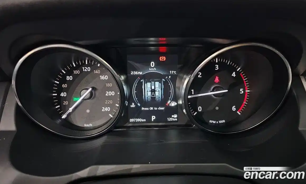 Land Rover Range-Rover Evoque 2015 2.0 гидро в Москве № 166442, фото 8