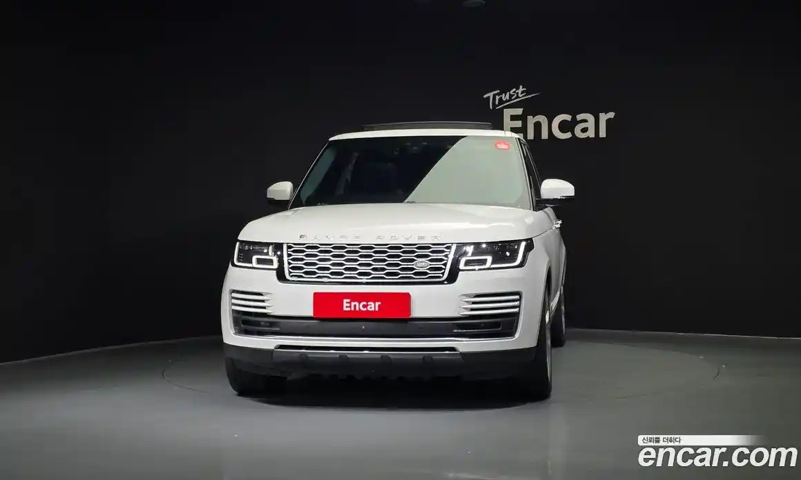 Land Rover Range-Rover 2018 4.4 гидро в Москве № 166520, фото 3