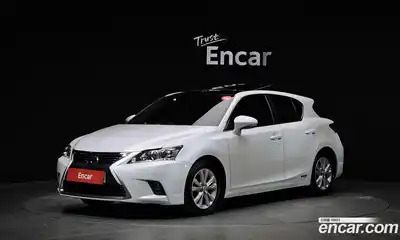 Lexus CT200h, 2016