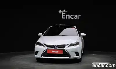 Lexus CT200h 2016 1.8 гидро в Москве № 168259, миниатюра 3