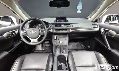 Lexus CT200h 2016 1.8 гидро в Москве № 168259, миниатюра 7