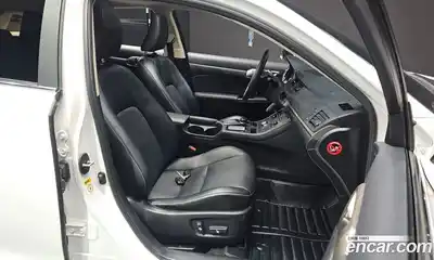 Lexus CT200h 2016 1.8 гидро в Москве № 168259, миниатюра 10