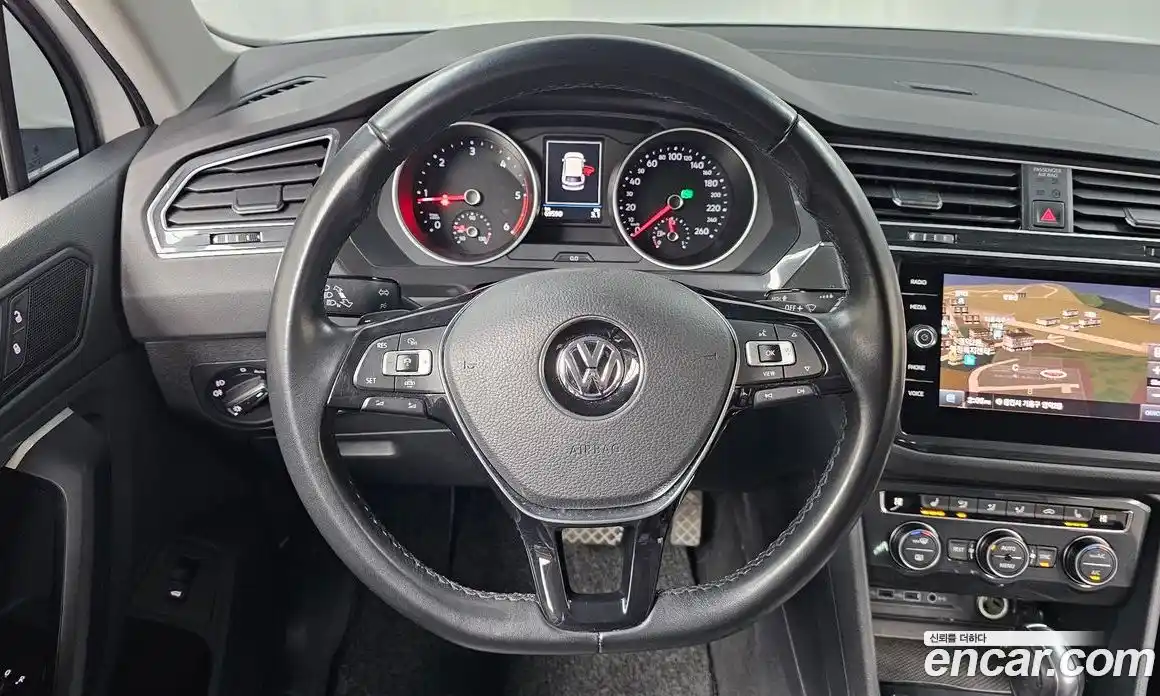 Volkswagen Tiguan 2020 2.0 гидро в Москве № 168780, фото 13