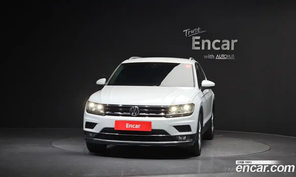 Volkswagen Tiguan 2020 2.0 гидро в Москве № 168780, фото 3