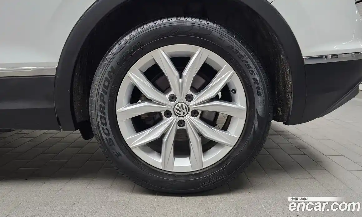 Volkswagen Tiguan 2020 2.0 гидро в Москве № 168780, фото 5
