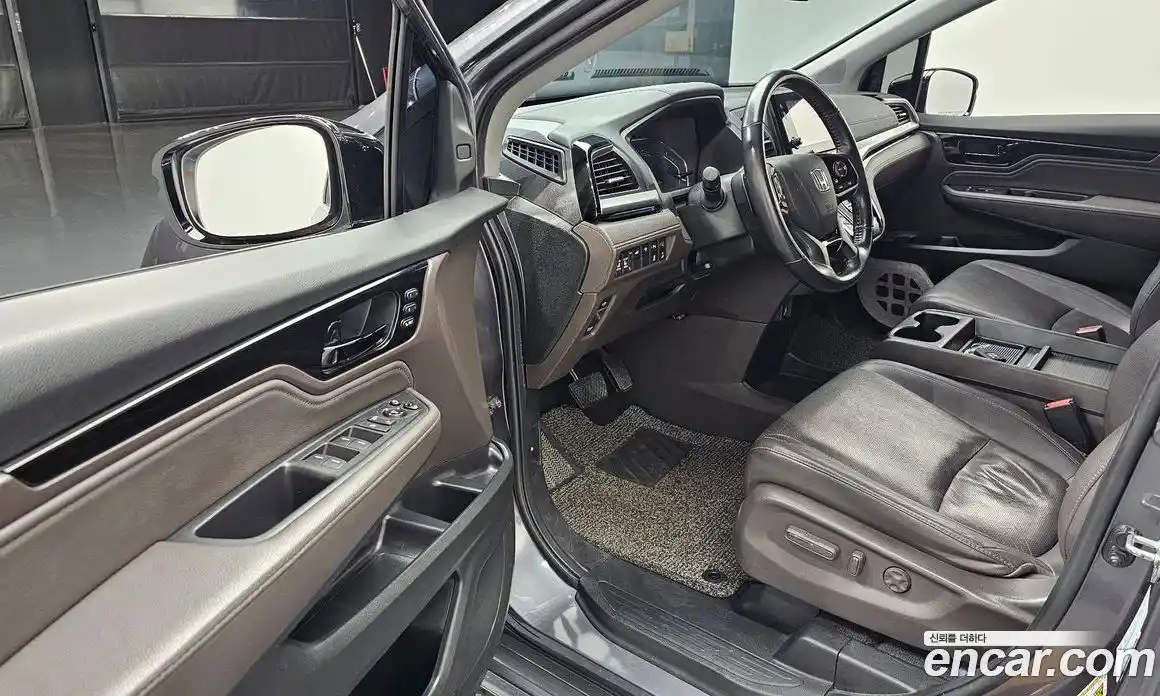 Honda Odyssey 2019 3.5 гидро в Москве № 170617, фото 10