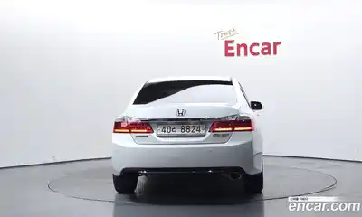 Honda Accord 2015 2.4 гидро в Москве № 170629, миниатюра 4