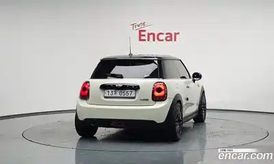 Mini Cooper 2016 1.5 гидро в Москве № 177629, миниатюра 4