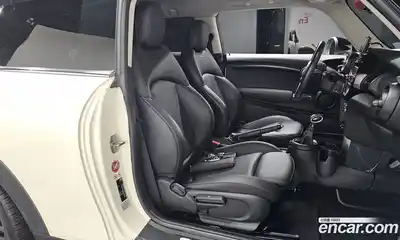 Mini Cooper 2016 1.5 гидро в Москве № 177629, миниатюра 10
