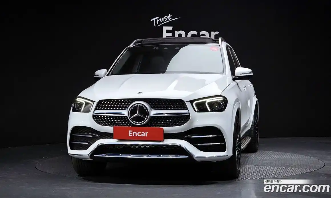Mercedes-Benz GLE-Class 2023 3.0 гидро в Москве № 178382, фото 3