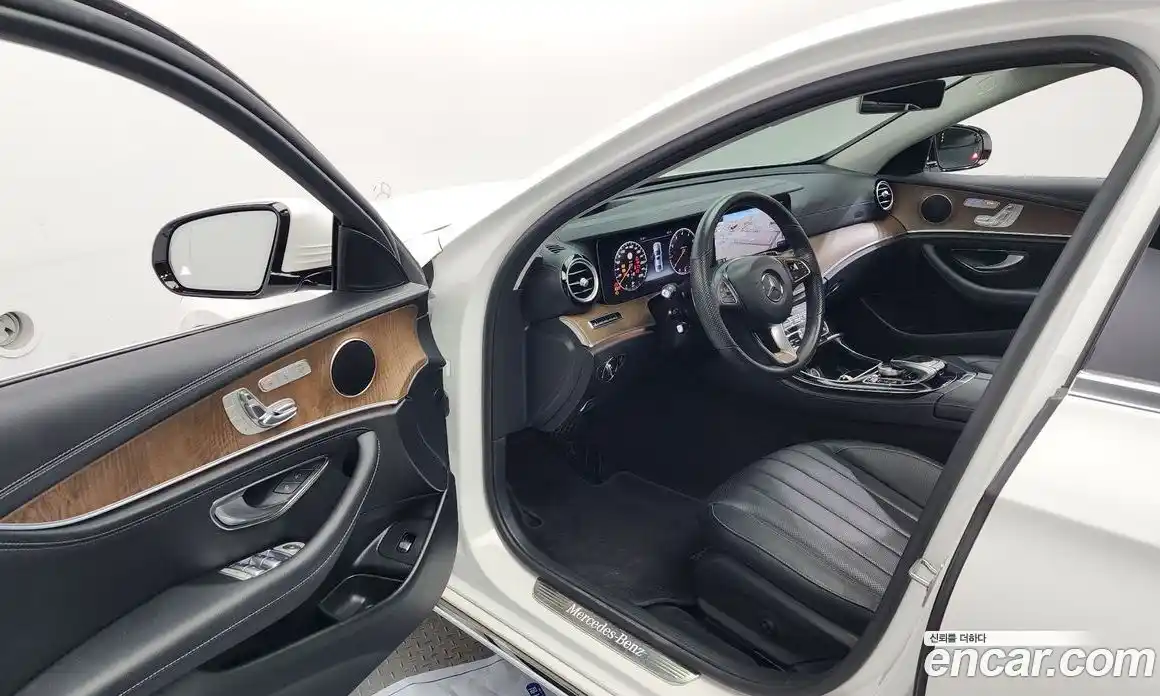 Mercedes-Benz E-Class 2017 2.0 гидро в Москве № 180248, фото 10