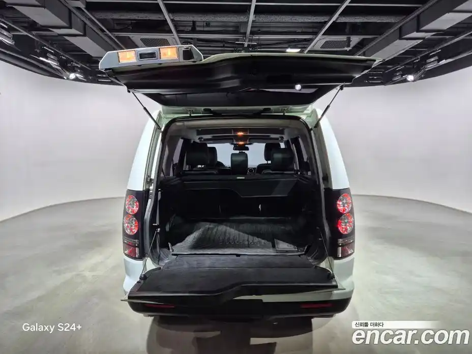 Land Rover Discovery 2015 3.0 гидро в Москве № 190543, фото 9