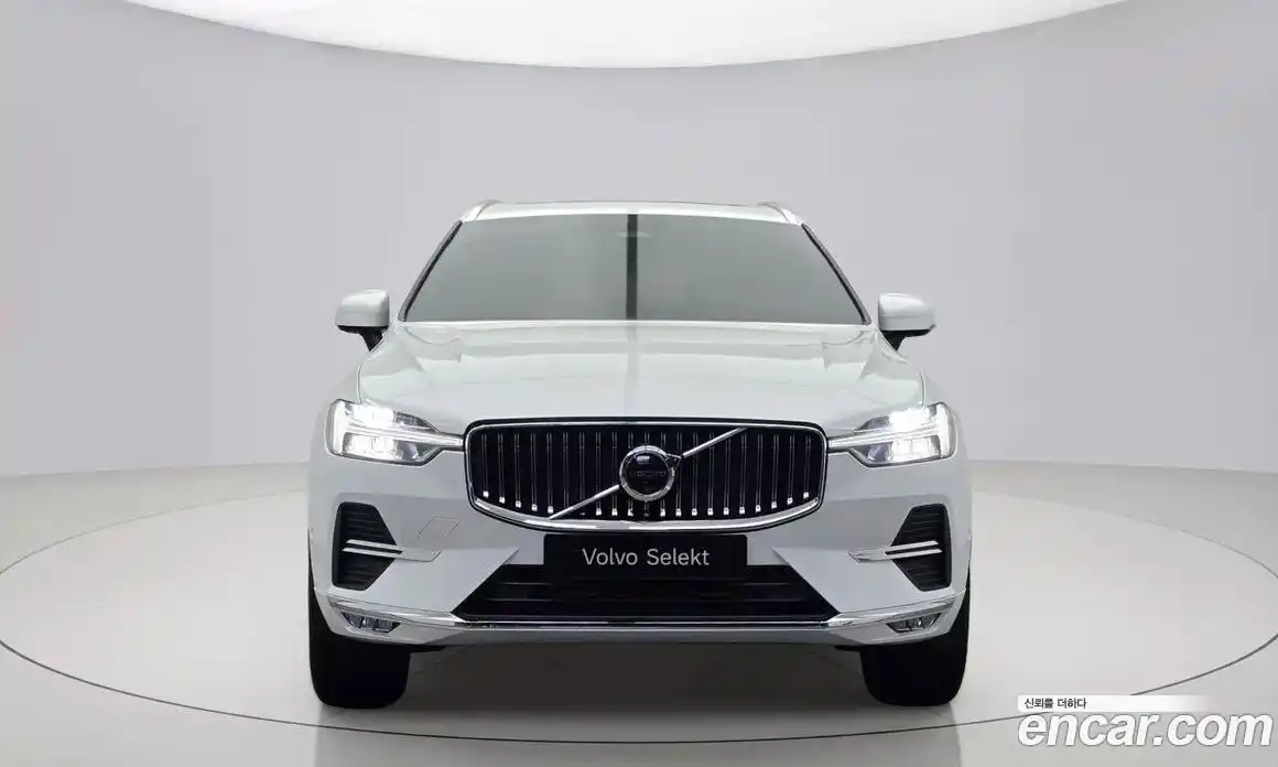Volvo XC60 2025 2.0 гидро в Москве № 195799, фото 3