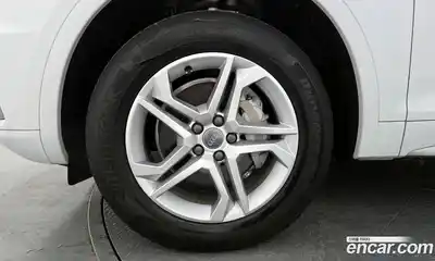Audi Q5 2020 2.0 гидро в Москве № 196458, миниатюра 5