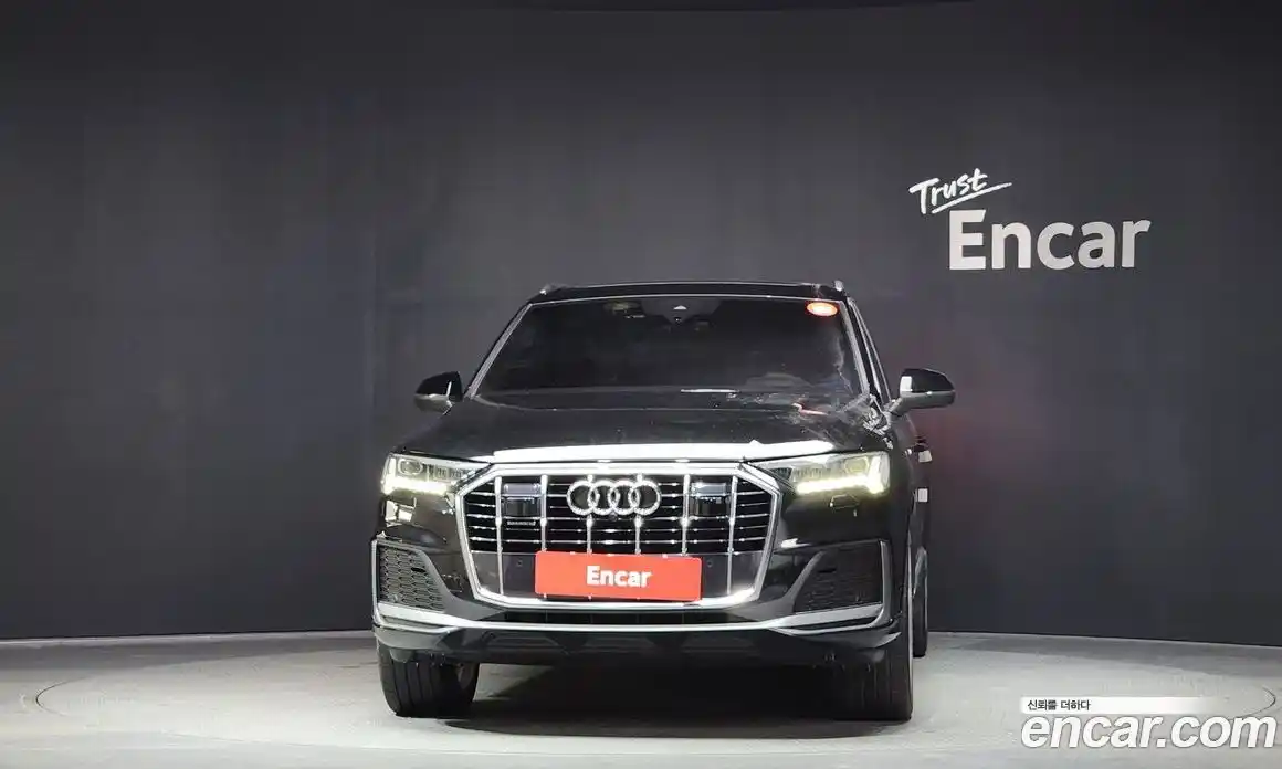Audi Q7 2023 3.0 гидро в Москве № 196493, фото 3