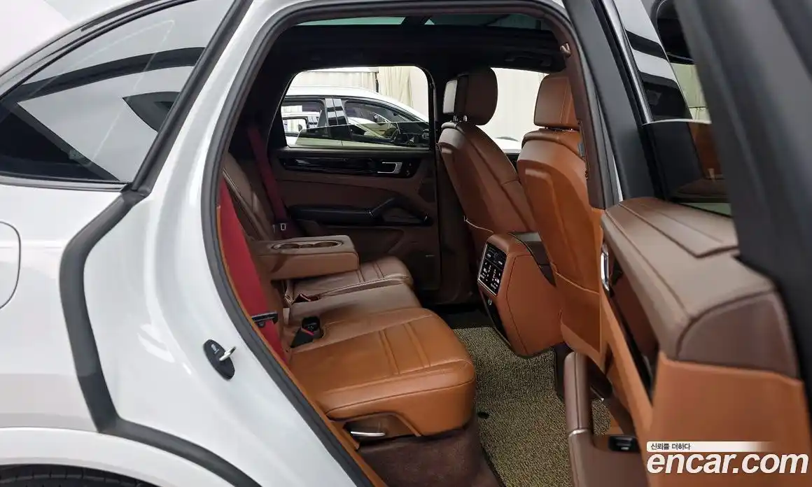 Porsche Cayenne 2019 3.0 гидро в Москве № 197455, фото 12