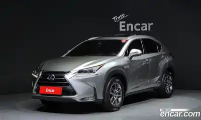Lexus NX, 2016