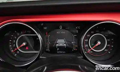 Jeep Wrangler 2019 2.0 гидро в Москве № 199470, миниатюра 8