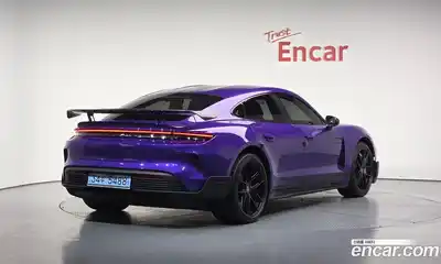 Porsche Taycan, 2025