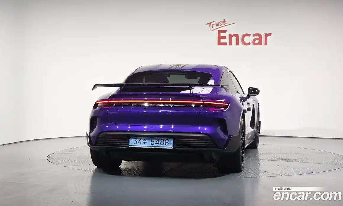 Porsche Taycan 2025 0.1 гидро в Москве № 213053, фото 3