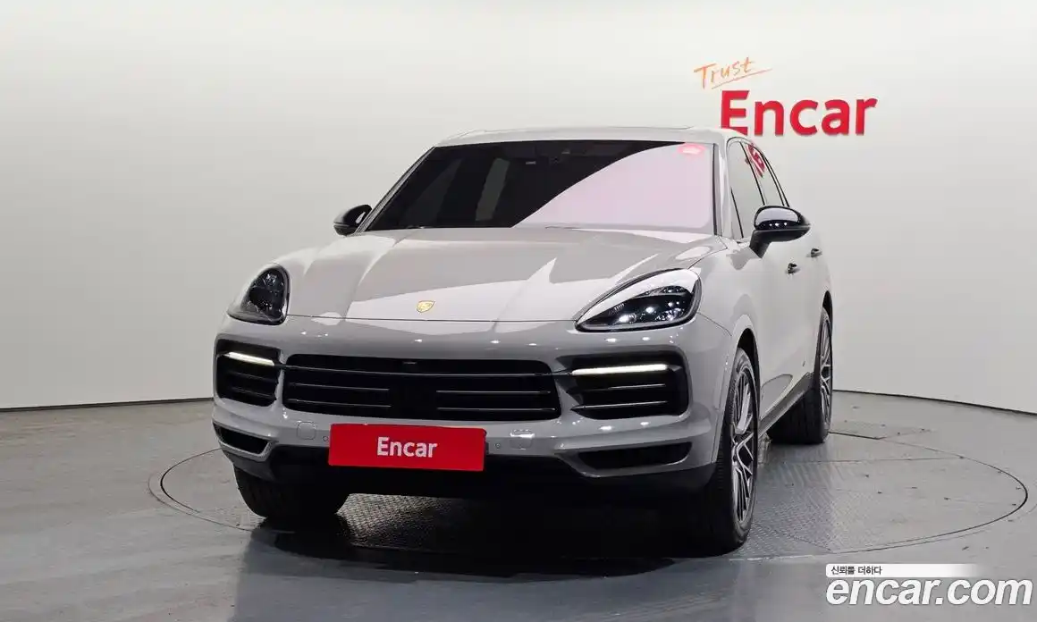 Porsche Cayenne 2023 3.0 гидро в Москве № 213160, фото 3