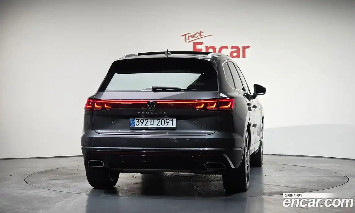 Volkswagen Touareg 2024 3.0 гидро в Москве № 214967, фото 3