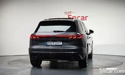 Volkswagen Touareg 2024 3.0 гидро в Москве № 214967, миниатюра 3