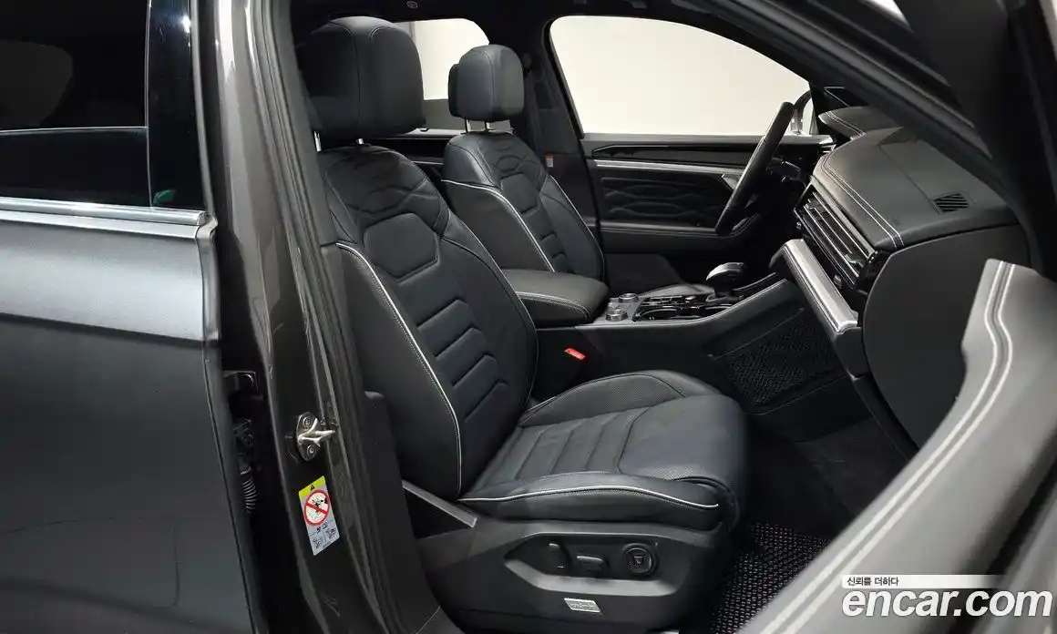 Volkswagen Touareg 2024 3.0 гидро в Москве № 214967, фото 9
