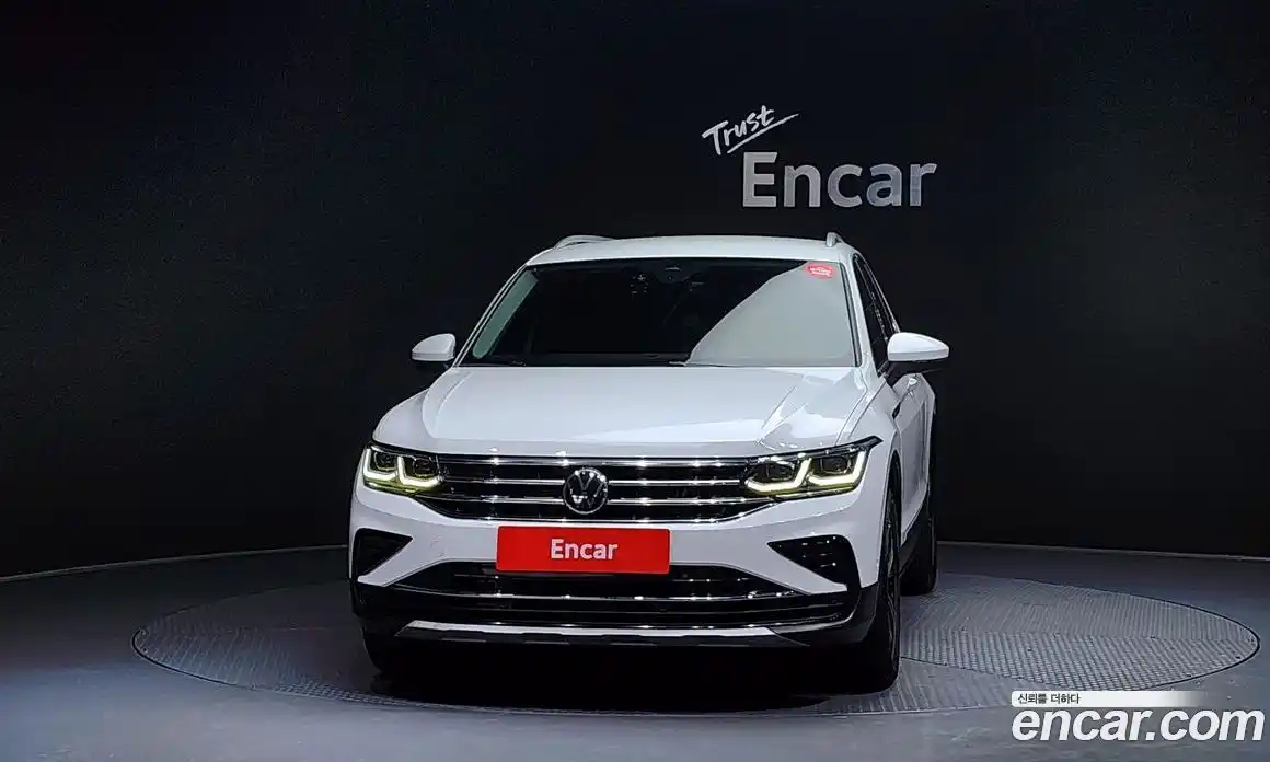 Volkswagen Tiguan 2021 2.0 гидро в Москве № 214981, фото 3