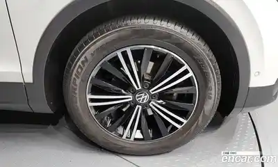 Volkswagen Tiguan 2021 2.0 гидро в Москве № 214981, миниатюра 5