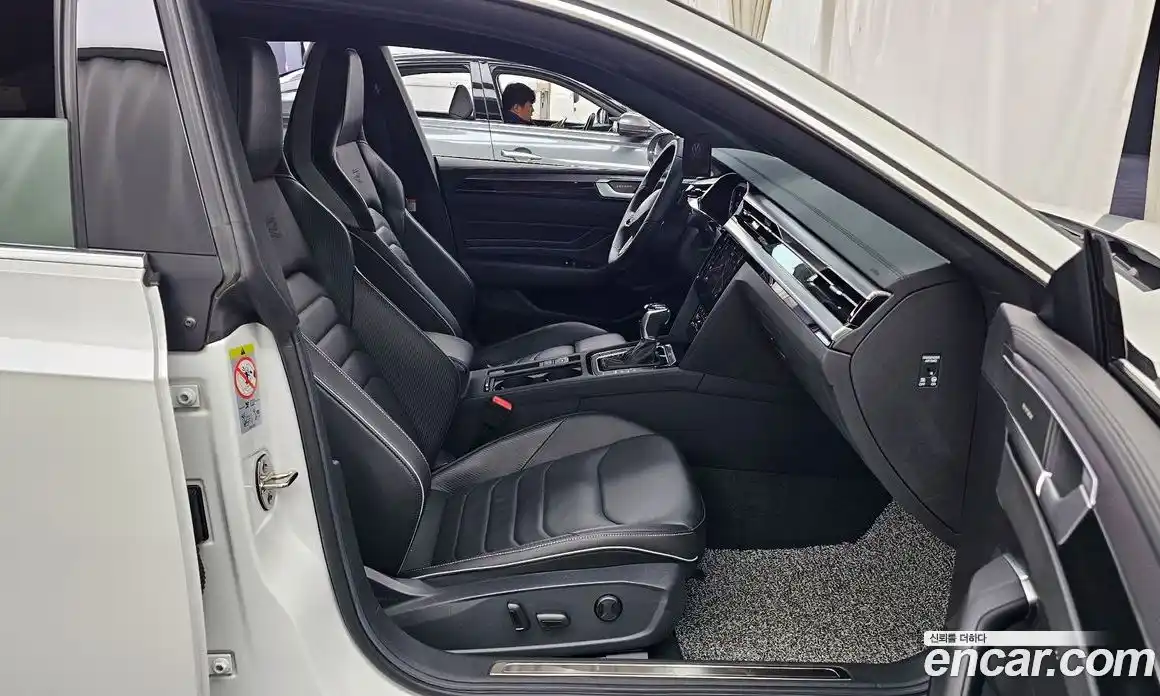Volkswagen Arteon 2022 2.0 гидро в Москве № 215098, фото 11