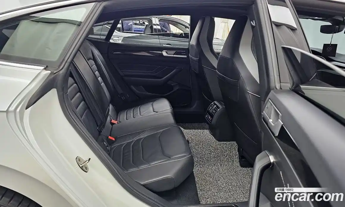 Volkswagen Arteon 2022 2.0 гидро в Москве № 215098, фото 12