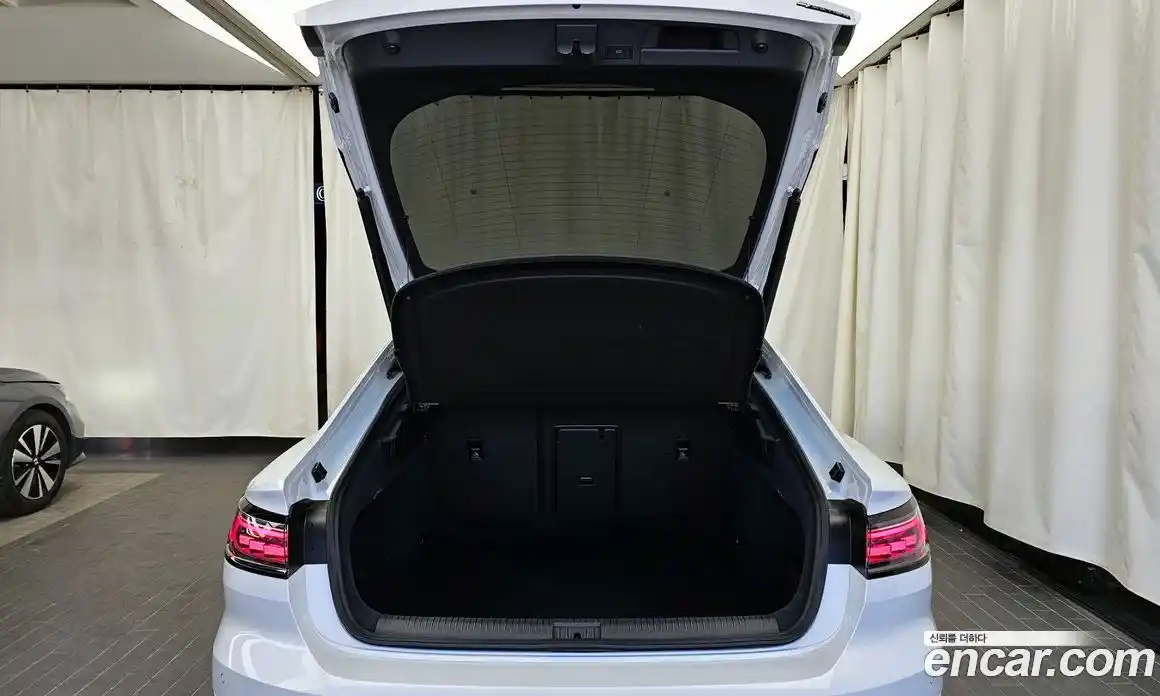 Volkswagen Arteon 2022 2.0 гидро в Москве № 215098, фото 20