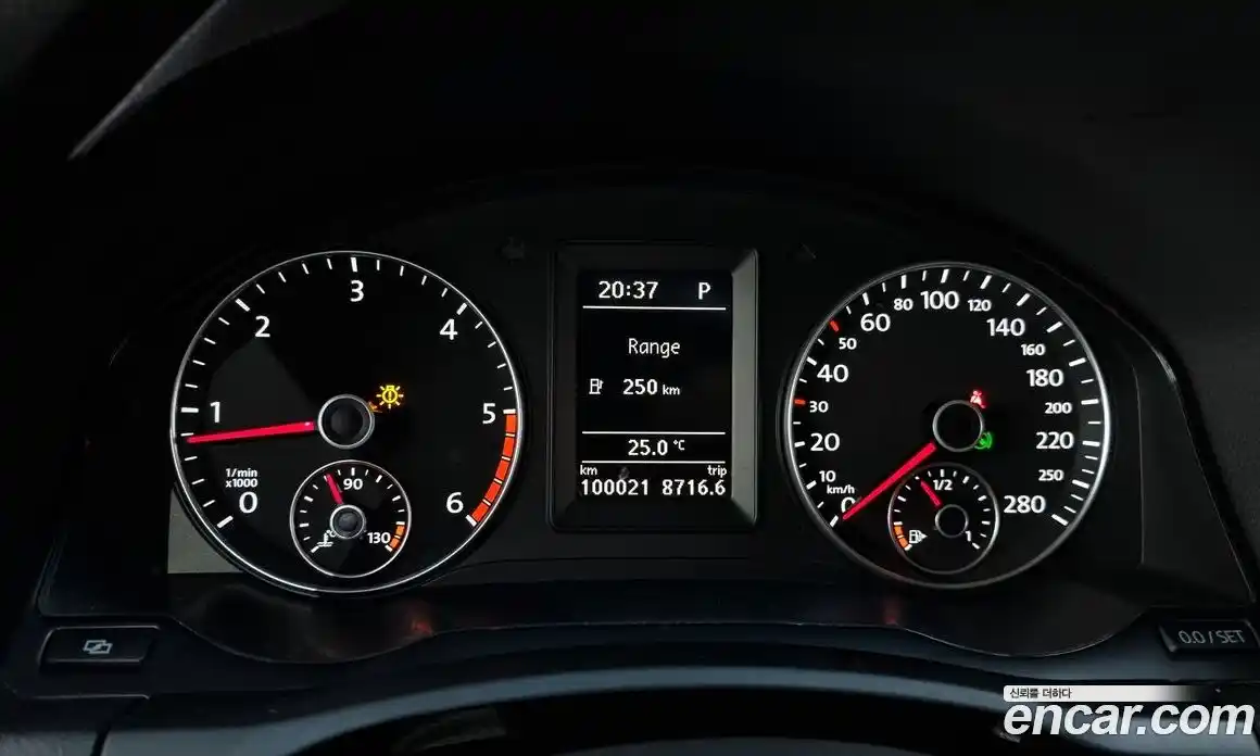 Volkswagen Scirocco 2012 2.0 гидро в Москве № 215283, фото 8