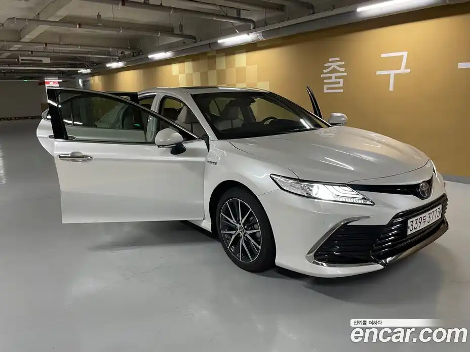 Toyota Camry 2024 2.5 гидро в Москве № 215572, фото 5