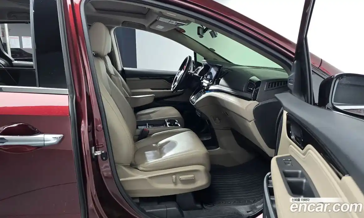 Honda Odyssey 2018 3.5 гидро в Москве № 215677, фото 11