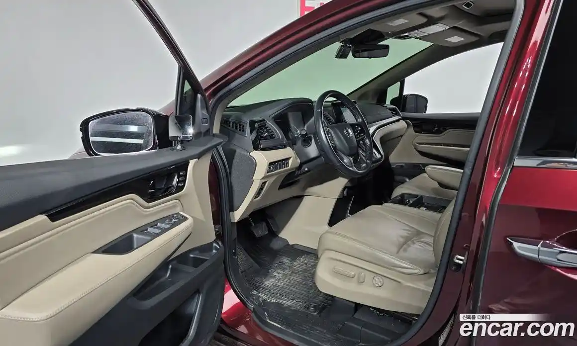 Honda Odyssey 2018 3.5 гидро в Москве № 215677, фото 10