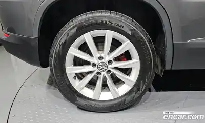 Volkswagen Tiguan 2015 2.0 гидро в Москве № 217136, миниатюра 5