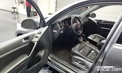Volkswagen Tiguan 2015 2.0 гидро в Москве № 217136, миниатюра 10