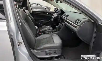 Volkswagen Passat 2014 2.0 гидро в Москве № 217454, миниатюра 11