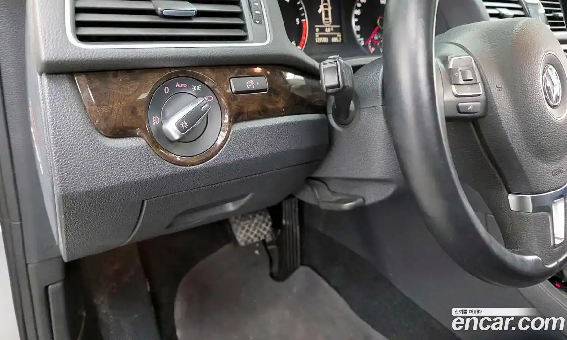 Volkswagen Passat 2014 2.0 гидро в Москве № 217454, фото 18
