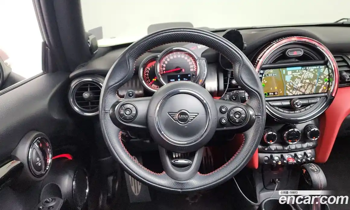 Mini Cooper 2019 2.0 гидро в Москве № 226640, фото 13