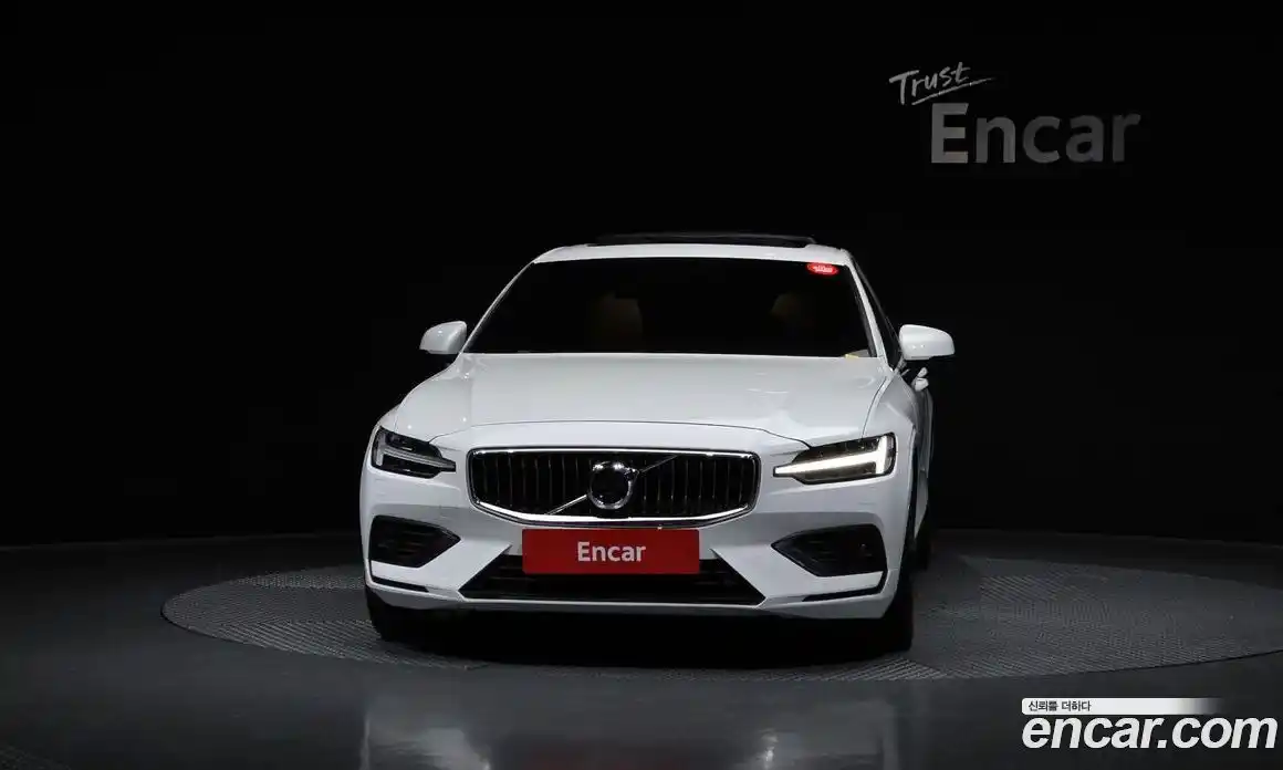 Volvo S60 2021 2.0 гидро в Москве № 230484, фото 3