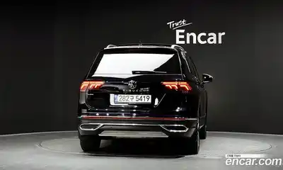 Volkswagen Tiguan 2022 2.0 гидро в Москве № 232099, миниатюра 4